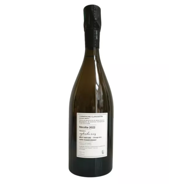 シャンパーニュ・クランデスタン・レ・パッサージュ2022年ボトルのラベル、2024年9月発効